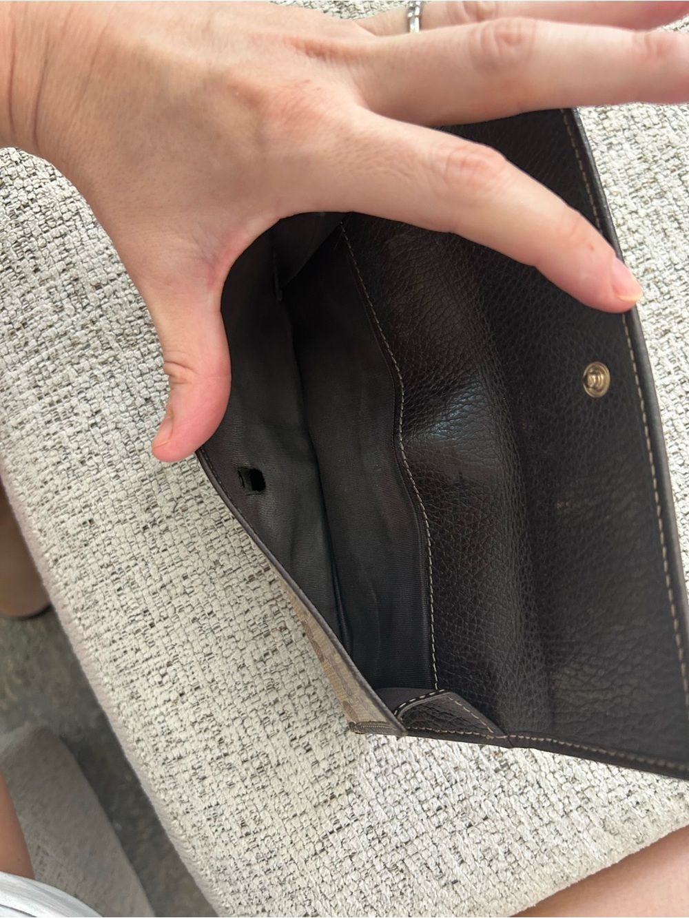 Authentic Gucci Brown GG Canvas Continental Wallet - Picture 7 of 13